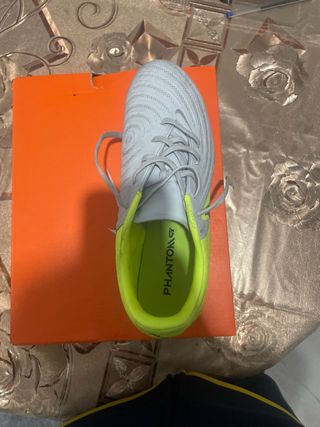 Botas de tacos Nike Phantom como nuevas
