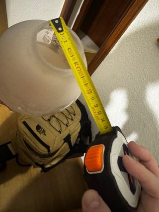 Lámpara antigua de cristal y metal