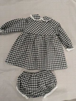 Conjunto vestido y cubre pañal Mayoral