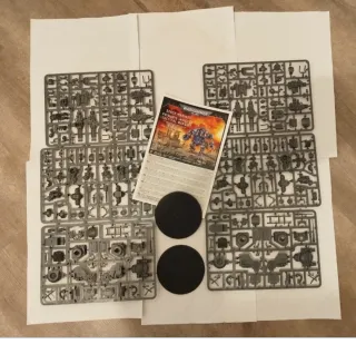 2x Invictor Tactical Warsuit en matriz