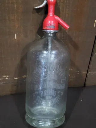 Sifón antiguo Arenas con cabeza de plomo