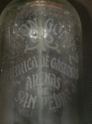 Sifón antiguo Arenas con cabeza de plomo