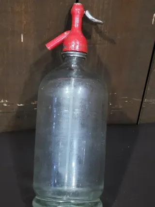 Sifón antiguo Arenas con cabeza de plomo