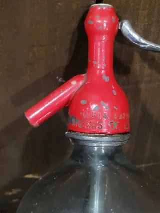 Sifón antiguo Arenas con cabeza de plomo