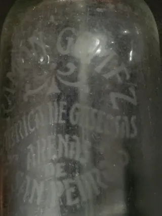 Sifón antiguo Arenas con cabeza de plomo