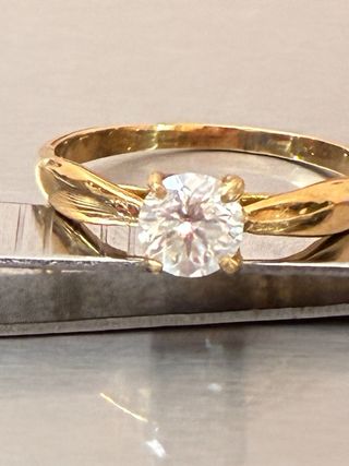 Anillo Oro 18k Diamante 0.71ct VS2/F