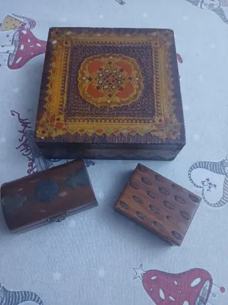 Set 3 scatoline decorative in legno vintage