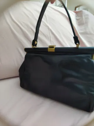 Bolso retro negro