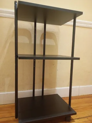 Mueble negro 3 estantes con ruedas