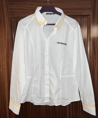 Uniforme Ryanair Mujer