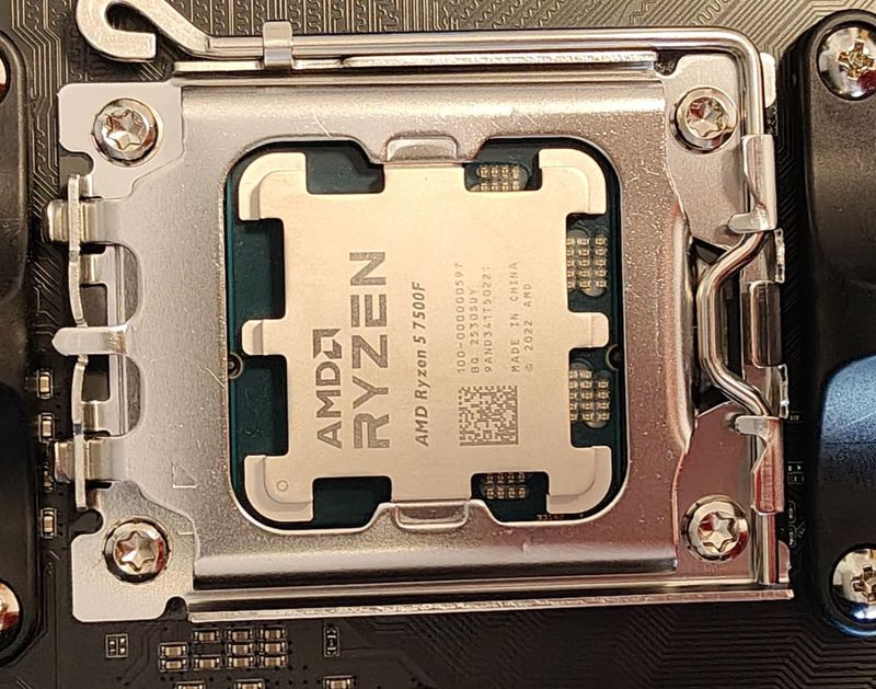 PC Gaming Ryzen 7500F + B650 16GB DDR5 afbeelding 5