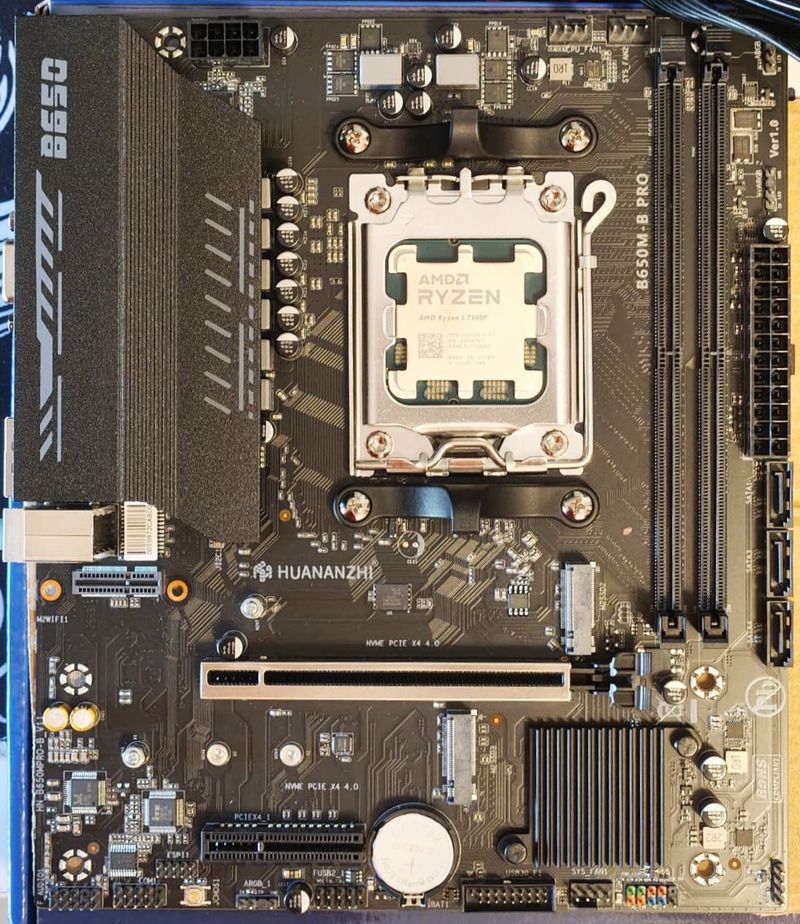 PC Gaming Ryzen 7500F + B650 16GB DDR5 afbeelding 4