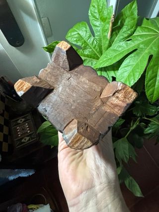 Statuine di divinità cinesi in legno