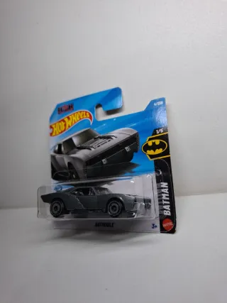 HotWheels Batmobile 1/5