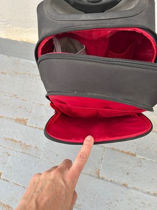 Mochila con ruedas y diseño camuflaje