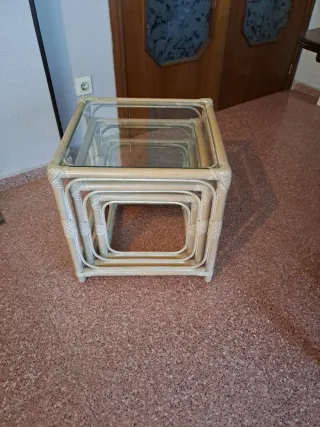 Juego 3 mesas auxiliares bambú y cristal