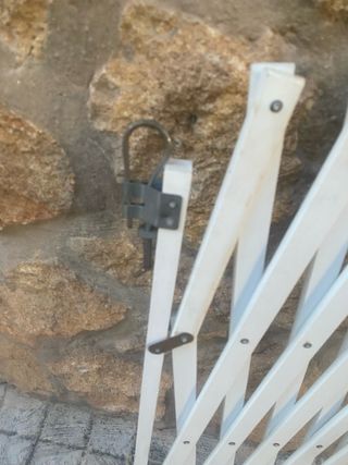 Reja extensible blanca