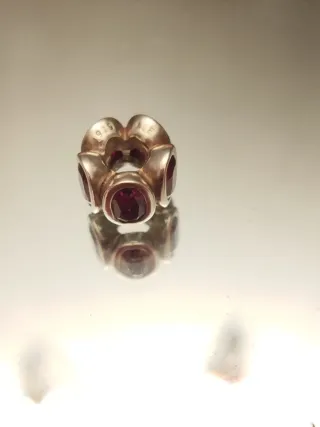 Charm Pandora Circonitas Rojas