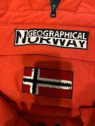 Anorak Geographical Norway Rojo