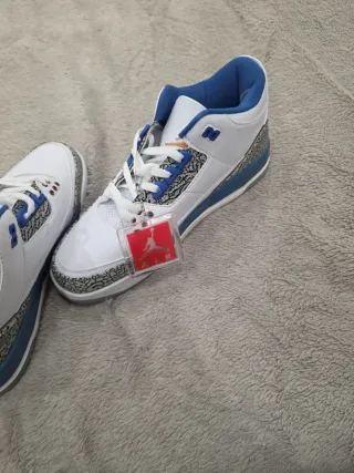 Zapatillas Jordan 3 Retro Azul Blanco