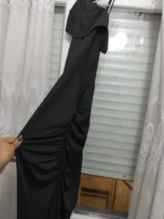 Vestido fiesta negro asimétrico