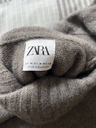 Jersey Cuello Alto Gris