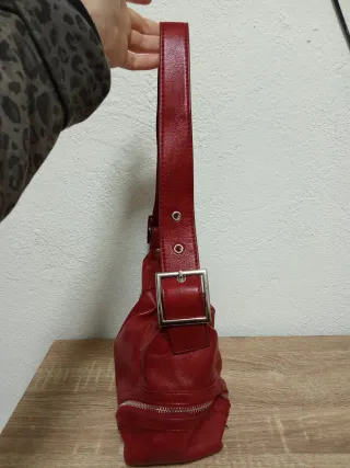 Bolso rojo efecto piel