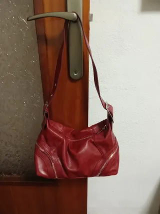 Bolso rojo efecto piel