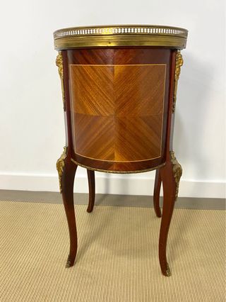 Mesa auxiliar Luis XV madera y mármol