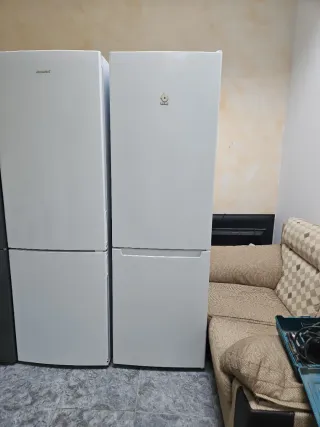 Nevera blanca de dos puertas