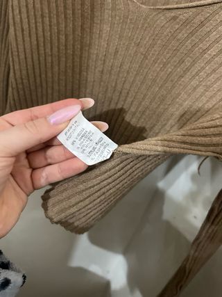 Maglia marrone a costine