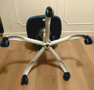 Silla juvenil de escritorio azul