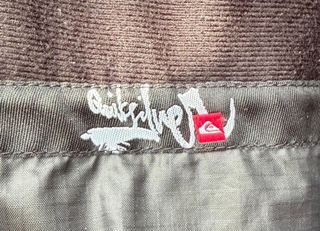 2 Chaquetas de esquí rojas y grises