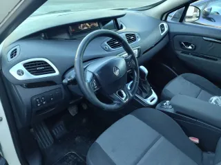 Renault Grand Scenic 2013