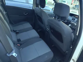 Renault Grand Scenic 2013