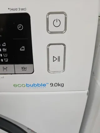 Lavadora Samsung Blanca de 9 kilos.