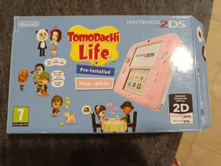 Nintendo 2DS Rosa con Tomodachi Life pre-installato