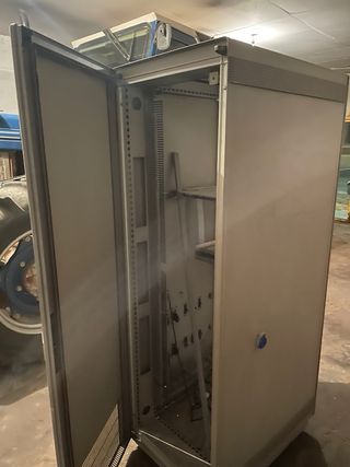 Armario Rack de telecomunicaciones