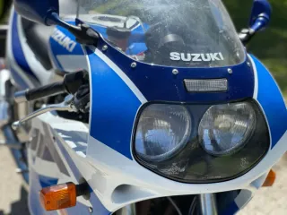 Suzuki GSX 750 R