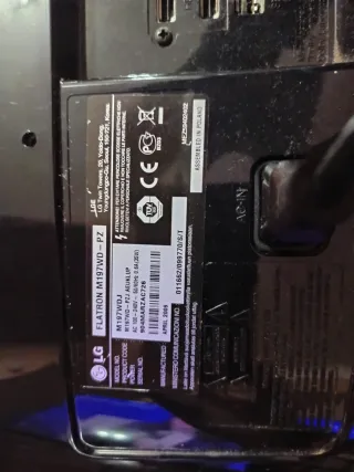 Monitor LG Flatron M197WD tv