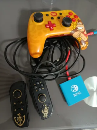 Mando Nintendo Switch DK + Joy-Cons Zelda