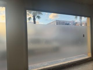 Instalador de rótulos, vinilos y señalética