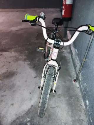 Bici Cannondale 16 niña