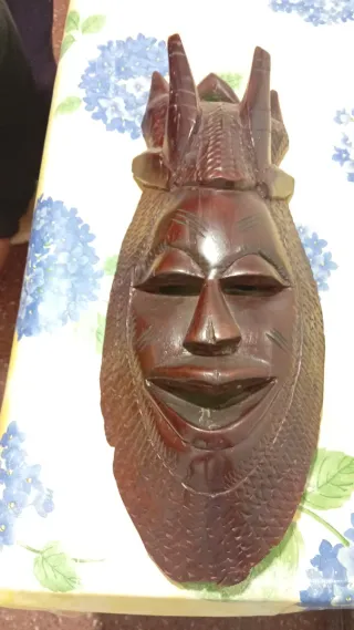 Máscara Decorativa Artesanal Madera