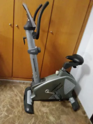 Bicicleta Estática BH Fitness