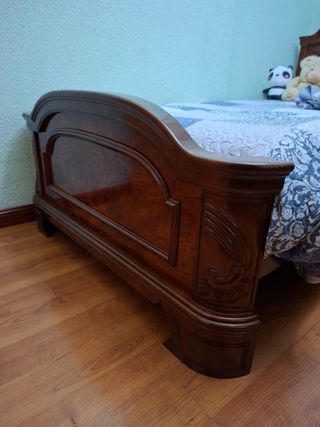 Cama individual de madera