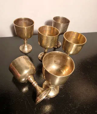 Set bicchieri antichi