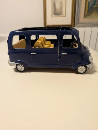 Furgoneta Sylvanian Families Azul