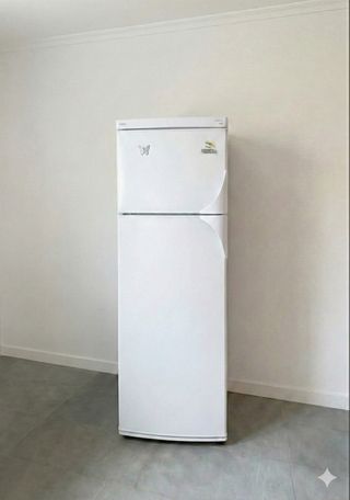 Nevera y congelador blanco