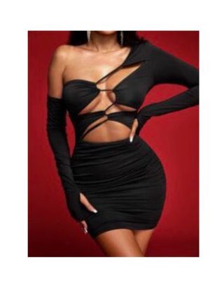 Vestido negro SHEIN con aberturas